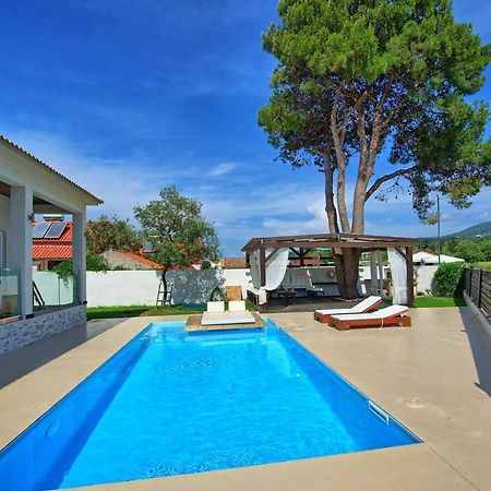 Beach Villa Christina By Posarellivillas Ахарави Екстериор снимка