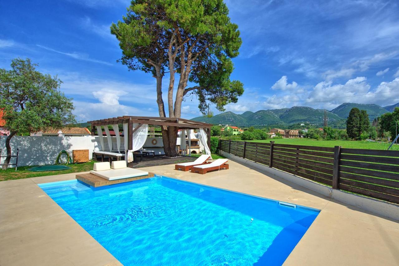 Beach Villa Christina By Posarellivillas Ахарави Екстериор снимка