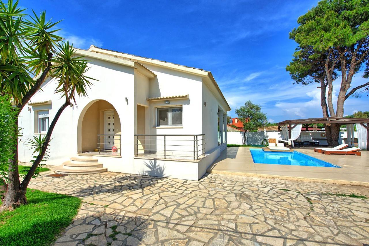 Beach Villa Christina By Posarellivillas Ахарави Екстериор снимка