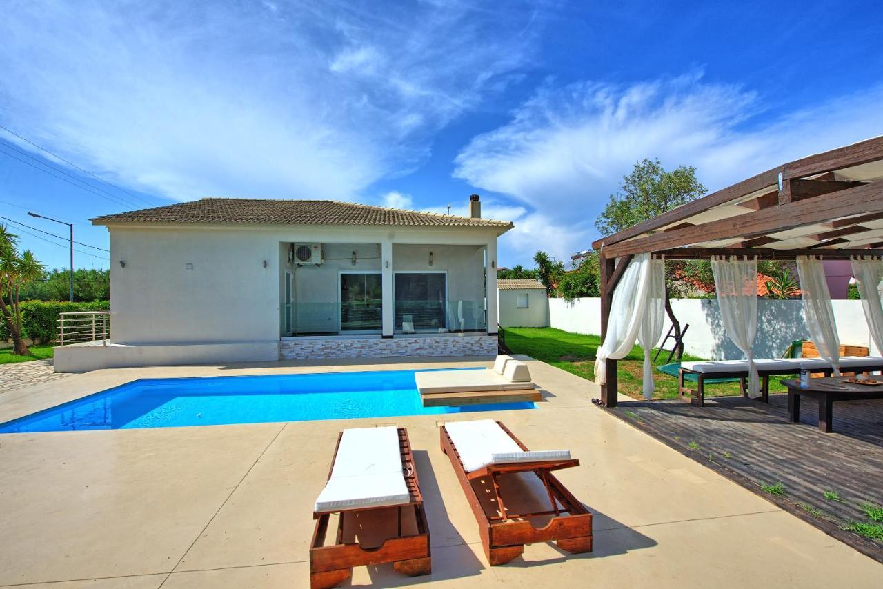 Beach Villa Christina By Posarellivillas Ахарави Екстериор снимка